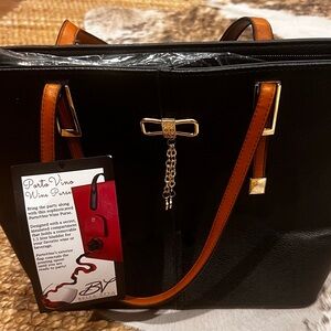 NWT Black Porto Vino Wine Purse
